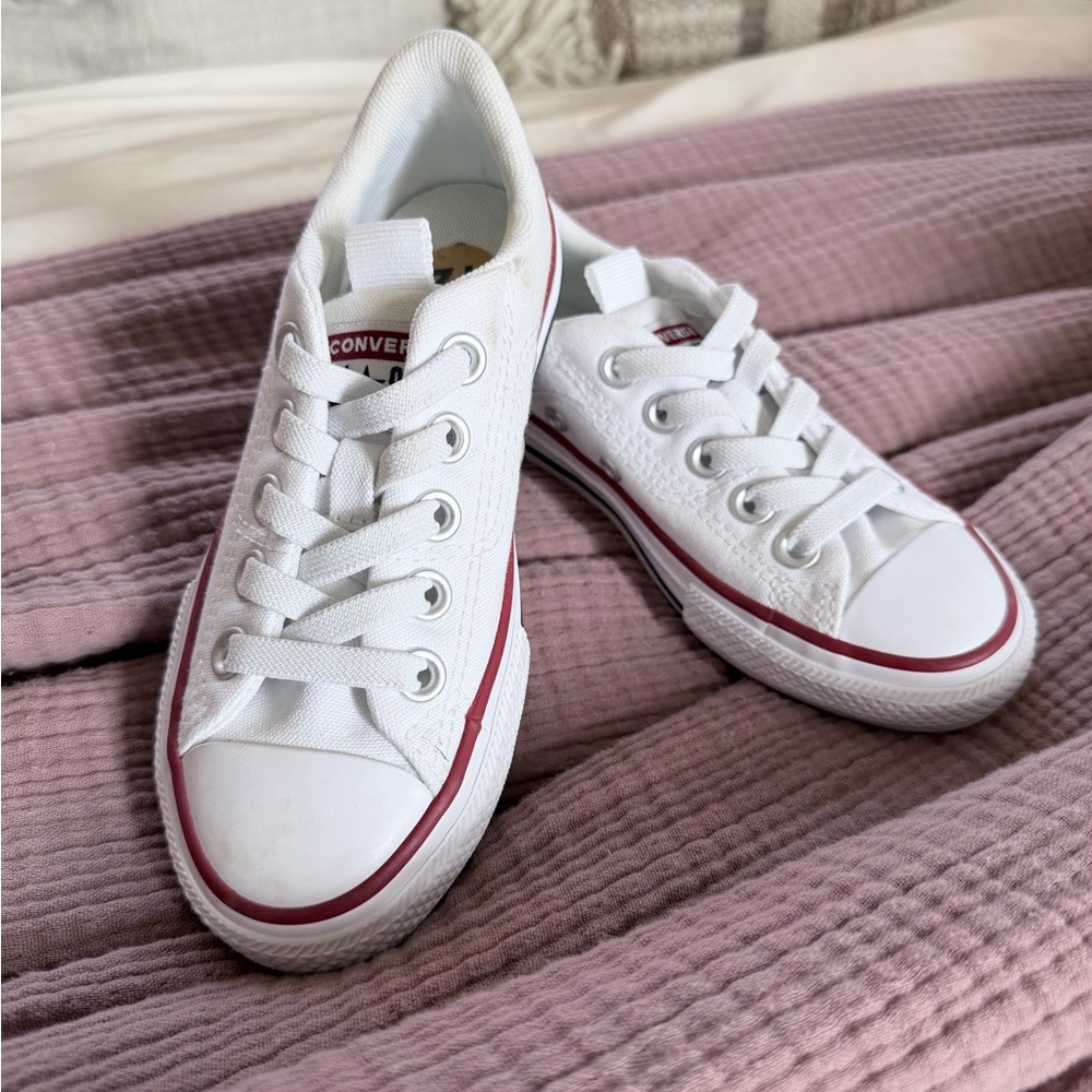 Converse White and Red Low-Top Sneakers unisex Toddler size 12